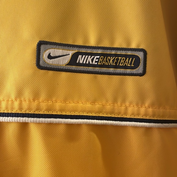 Nike Basketball XXL Reversible Hoodie - Picture 2 of 8